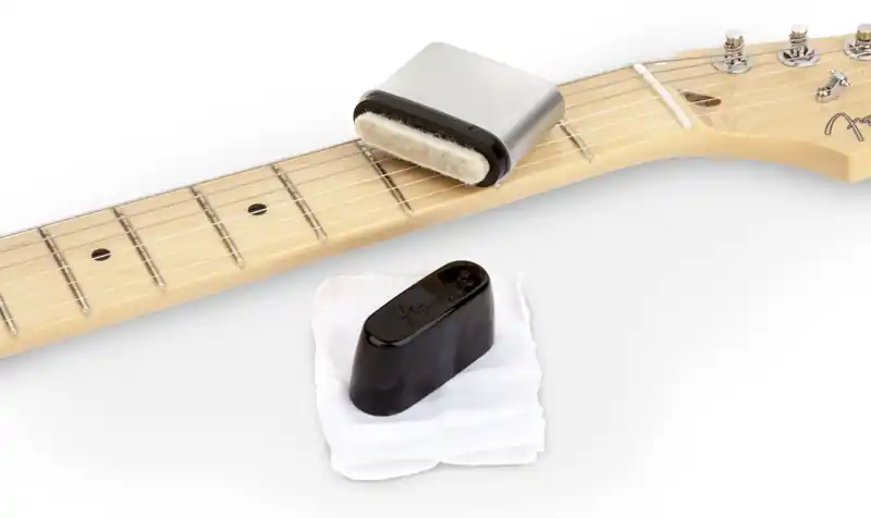 Fender Speed Slick Guitar String Cleaner Preiswert