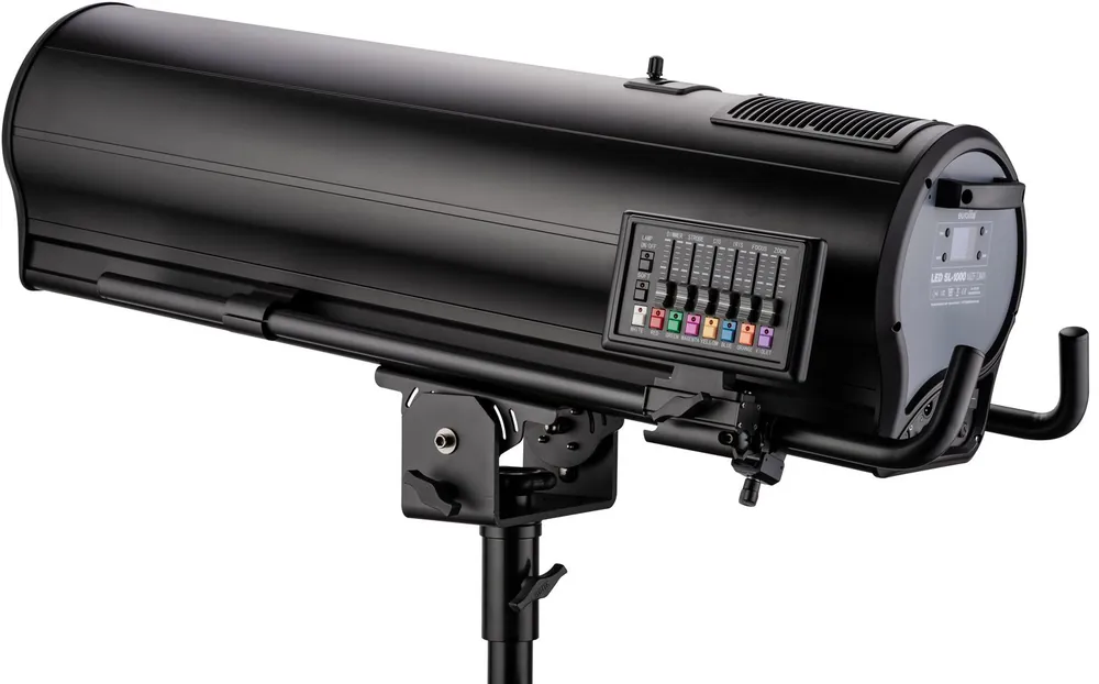 EUROLITE LED SL-1000 MFZ DMX Search Light inkl. Flight Case Nur Für Kurze Zeit