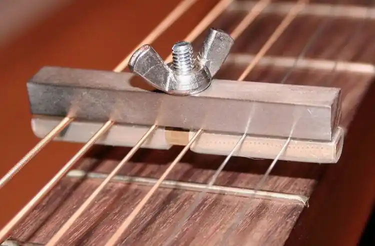 Direkt Vom Hersteller HESQDO Squareneck Capo