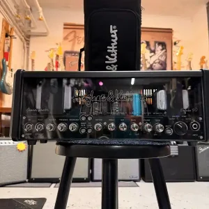 Kostenloser Rückversand Hughes & Kettner Grandmeister Deluxe 40 + FSM 432 SH