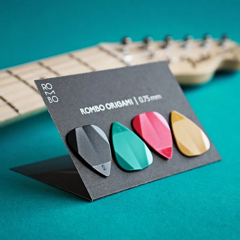 Billig ROMBO Pick Set Origami (4 Picks) mixed colours