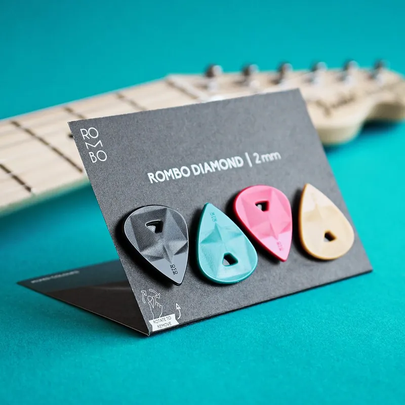Sofort Bestellen ROMBO Pick Set Diamond (4 Picks) mixed colours