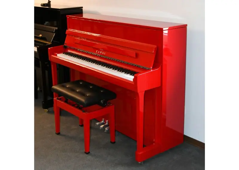 Schneller Versand KAWAI K-200 Klavier MEP Silver, Ferrari Red Polish, inkl. Klavierbank
