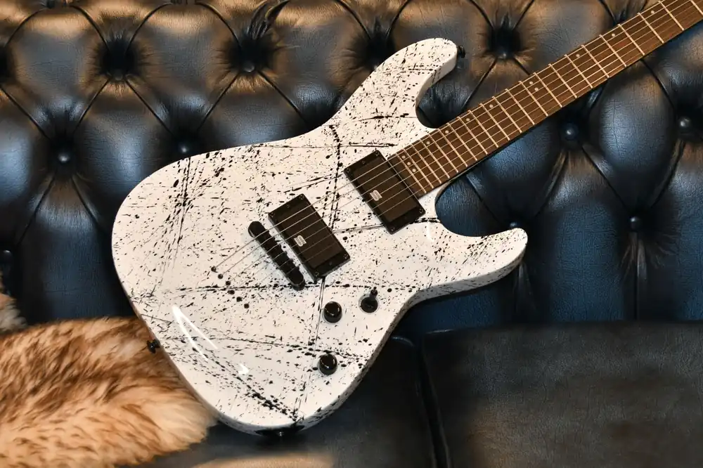 Bestseller SCHECTER E-Gitarre C-1 Ink Bomb