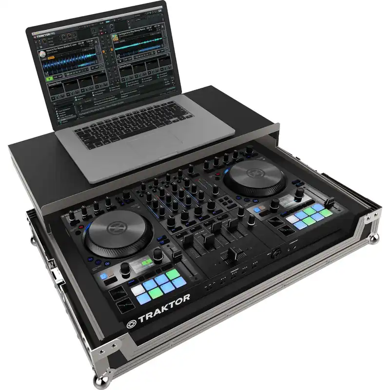 Highlight PEP FC-S4 MK3 - Flightcase NI Traktor Kontrol S4 MK3